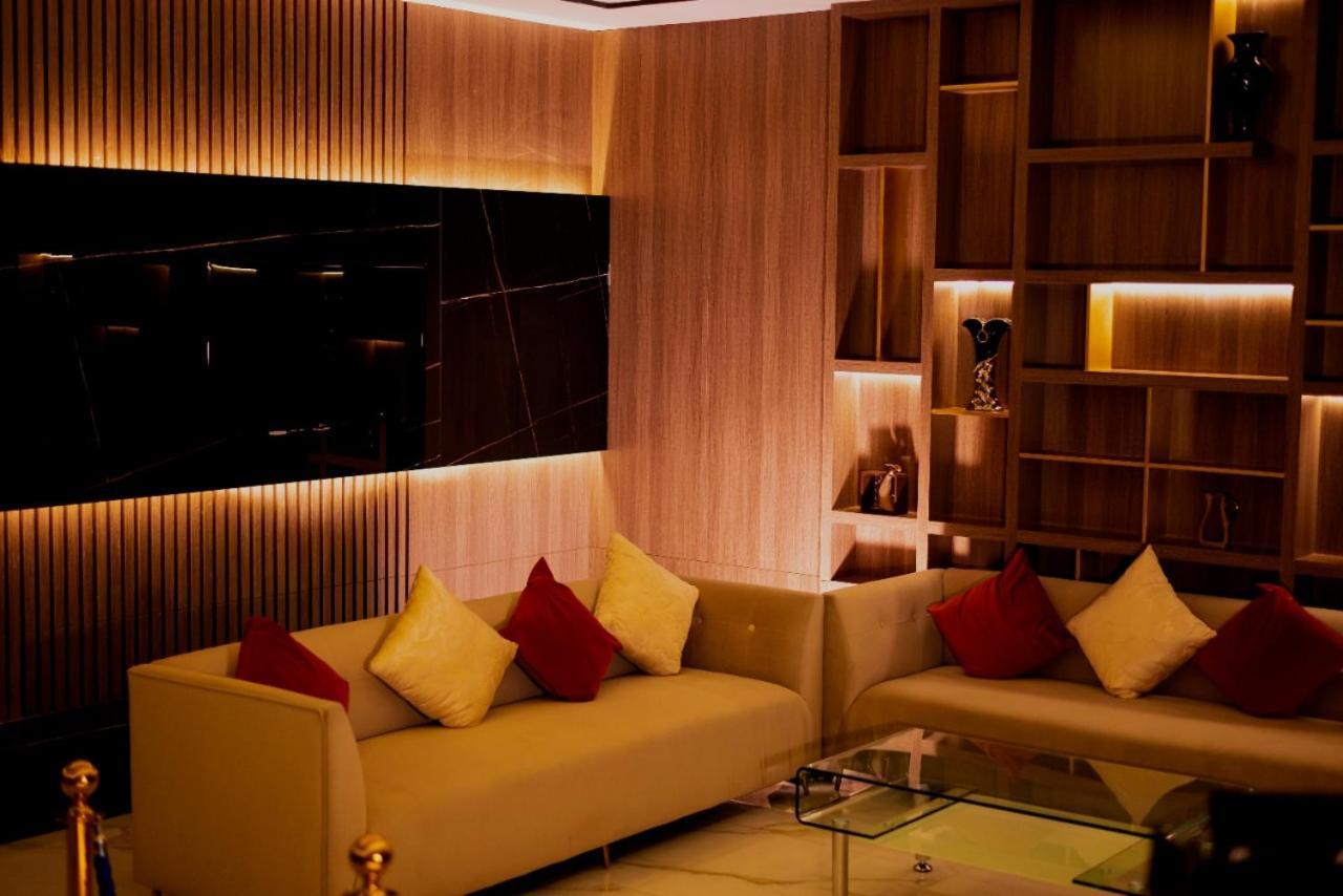 Ahlin Suites Рияд Екстериор снимка