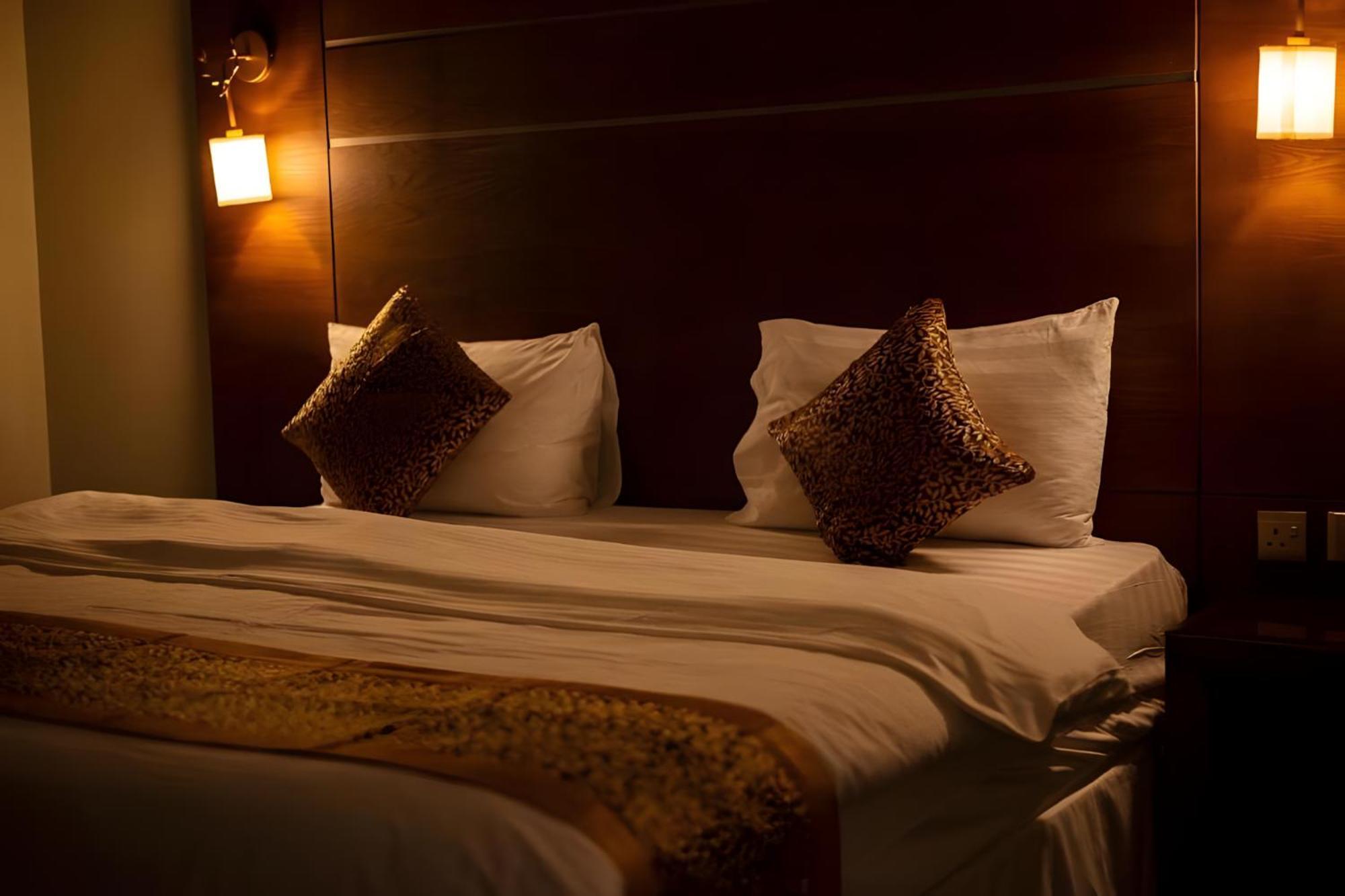 Ahlin Suites Рияд Екстериор снимка